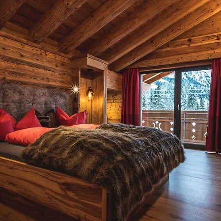 Chalet Steinbock Mit üppigem Genusskorb Für Zwei